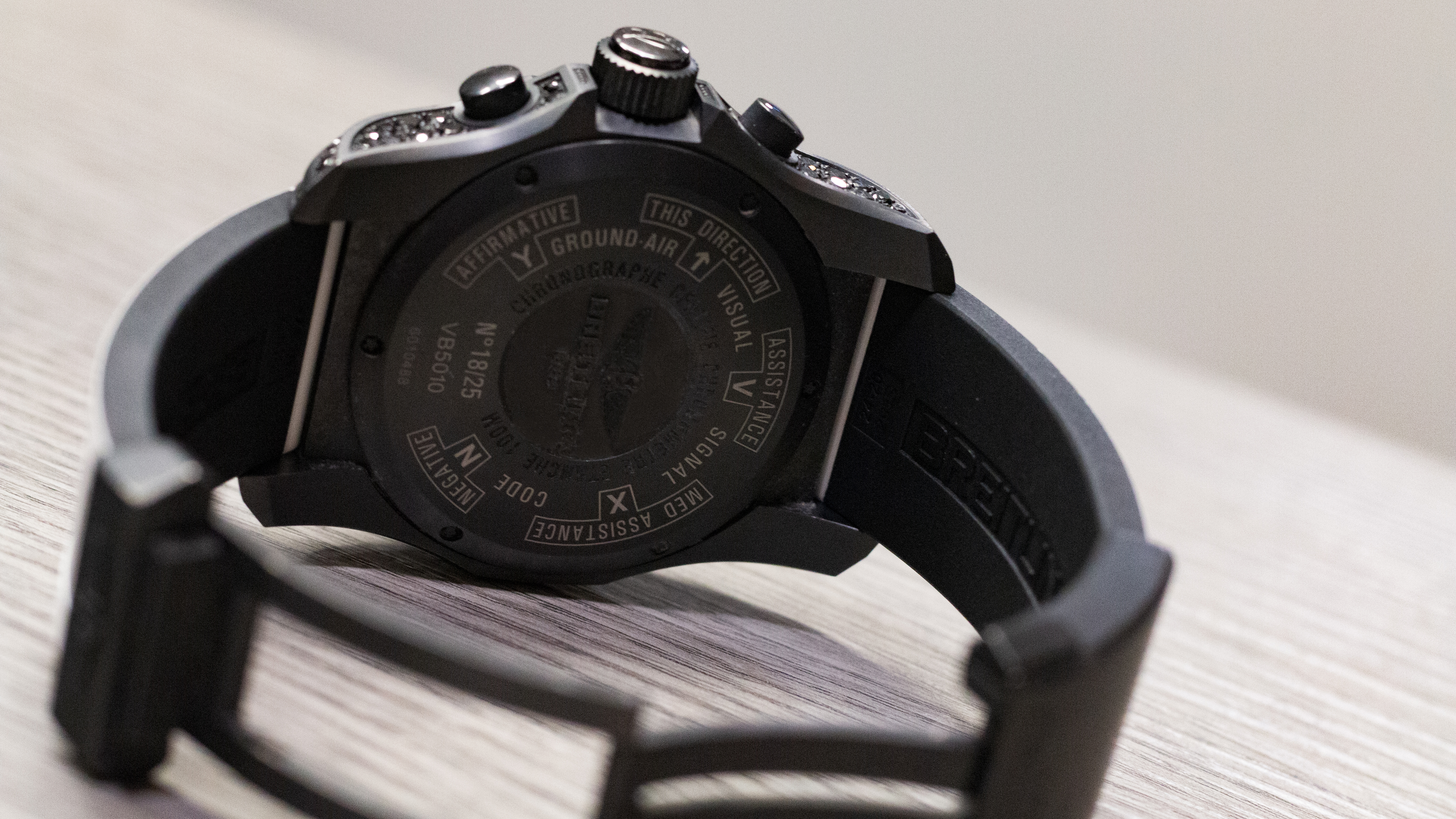 Breitling レザーケース ブラック 4722125333.jpg
