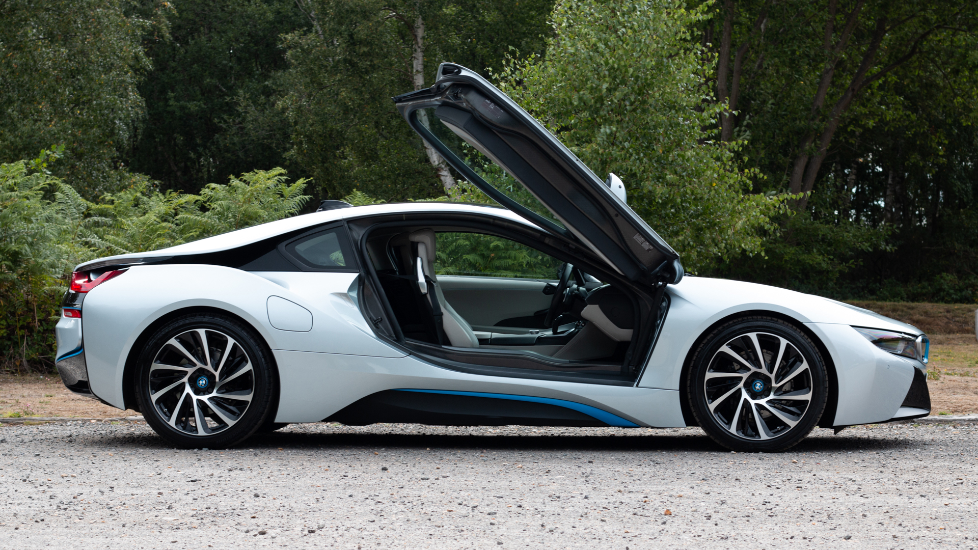 Sold 2016 BMW i8 | Official UK Koenigsegg Dealer | SuperVettura