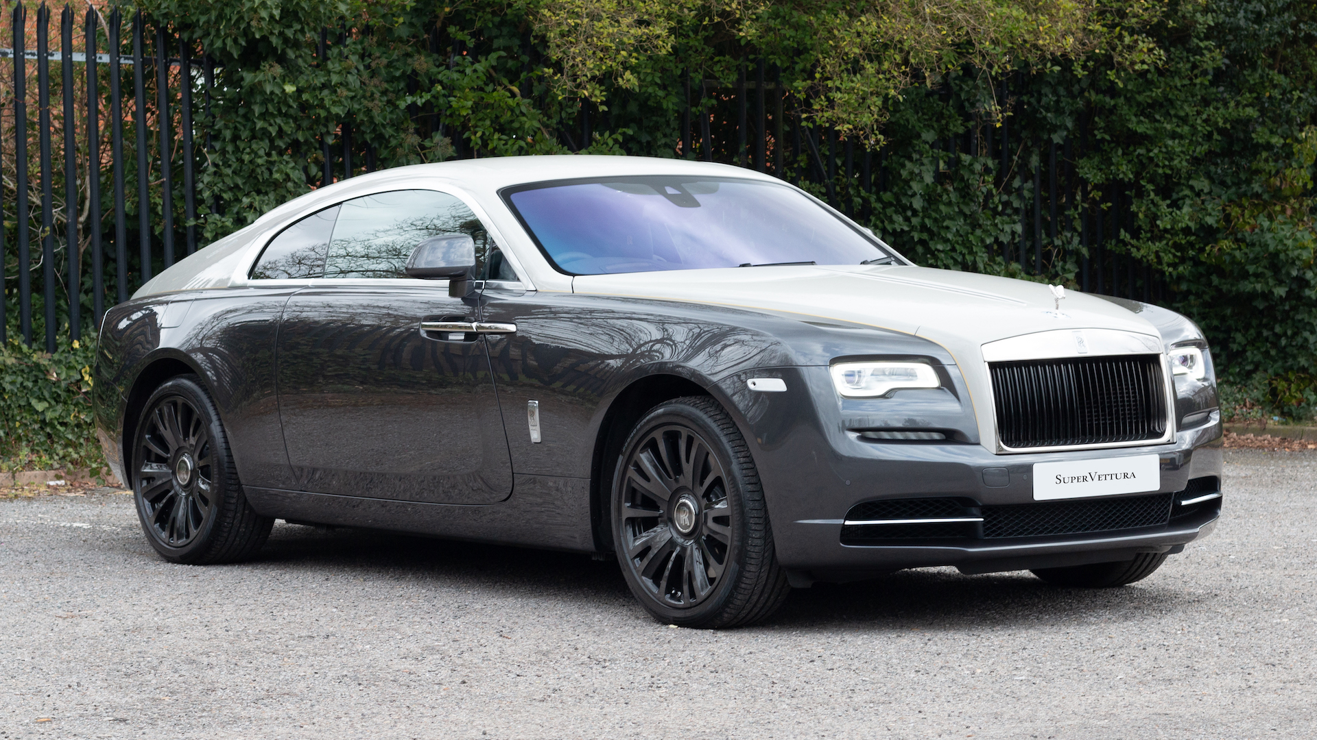This Rolls Royce Wraith Pays Homage To The SpaFrancorchamps Circuit   Carscoops