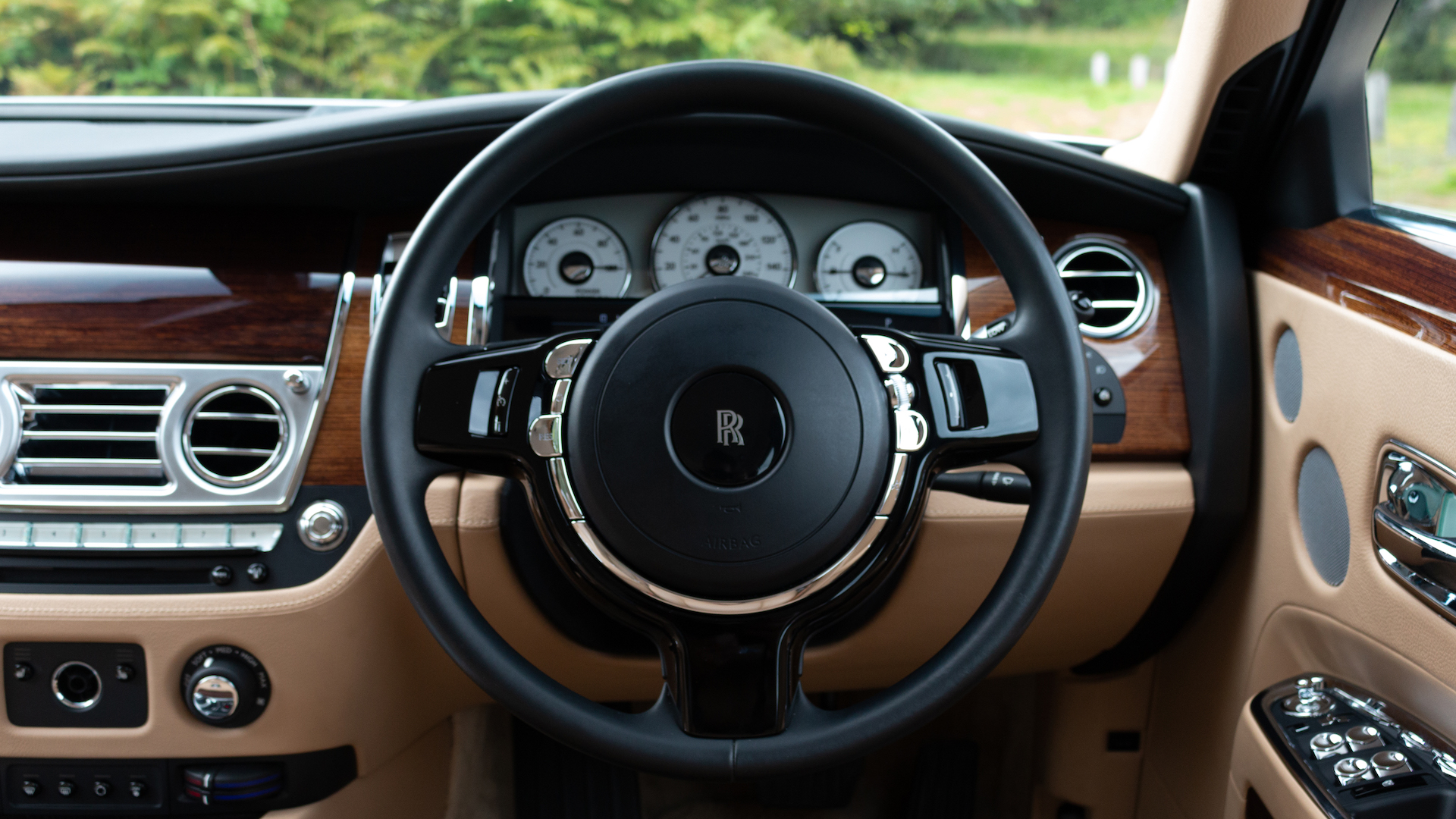 Bán ôtô RollsRoyce Ghost model 2011  CafeAutovn
