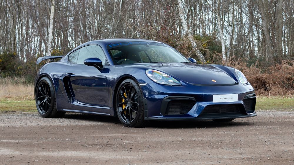 2021 Porsche 718 Cayman GT4 
