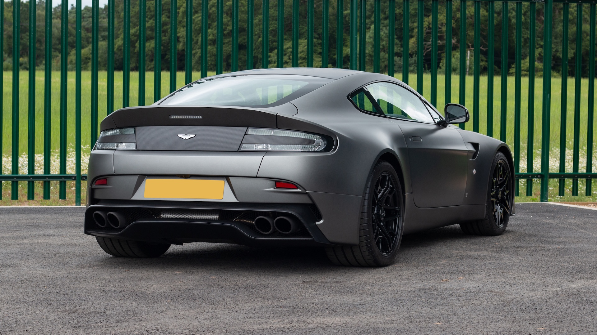 2018 Aston Martin V600 Coupe for sale | Official UK Koenigsegg