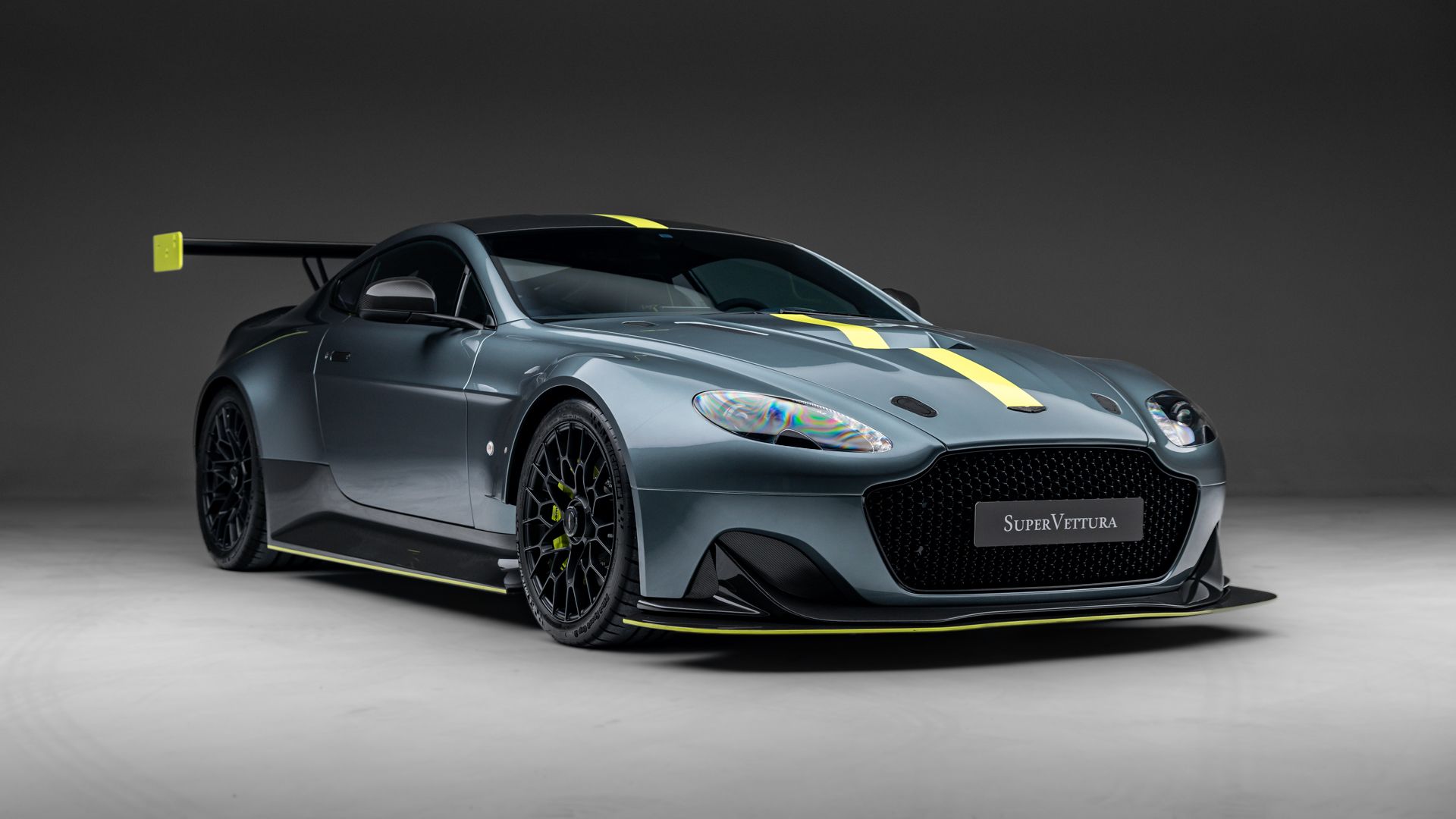 2017 Aston Martin Vantage AMR Pr...