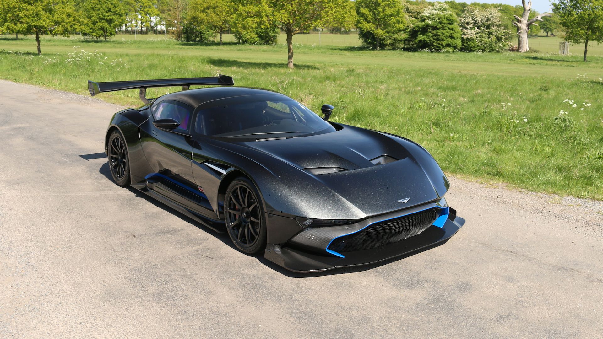 Aston Martin Vulcan 