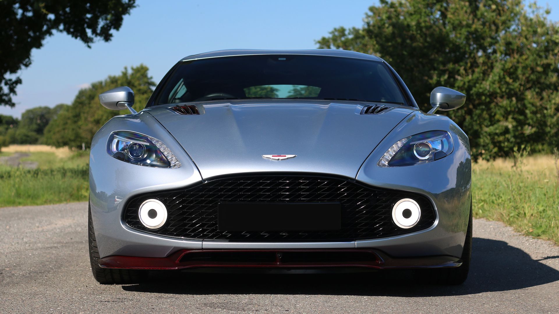 2018 Aston Martin V12 Vanquish Zagato Coupe for sale Official UK Koenigsegg Dealer SuperVettura